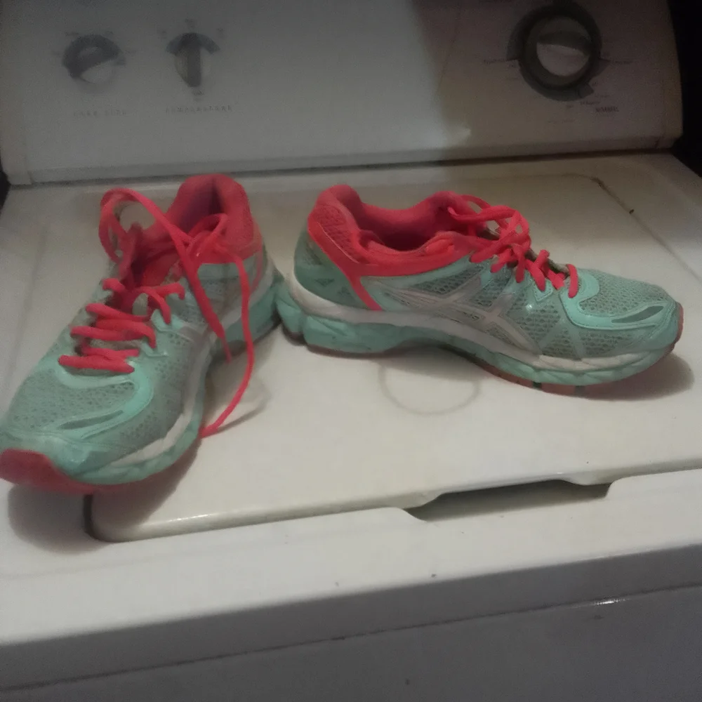 ASICS Women's‎ Athletic Shoes - Teal and Pink